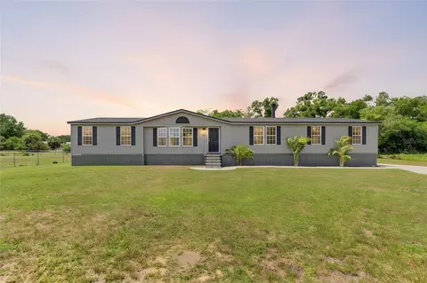 9150 Wood Terrace Dr, Tampa, FL 33637
