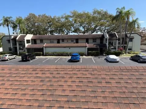 1100 E Bay Dr #89, Largo, FL 33770