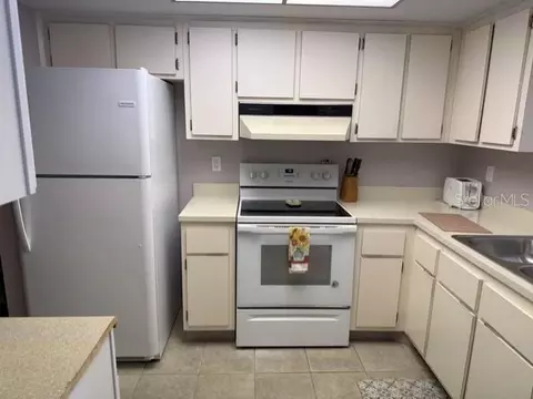 Kitchen - 1100 E Bay Dr #89, Largo, FL 33770 photo 1 of 2