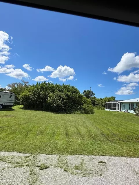 193 Garden Ave NW, Port Charlotte, FL 33952