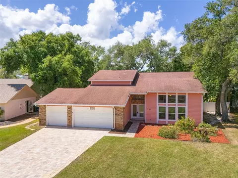 1550 Chateau Wood Dr, Clearwater, FL 33764