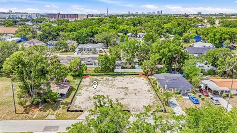 View/Area - 1710 W Saint Conrad St, Tampa, FL 33607 photo 3 of 8