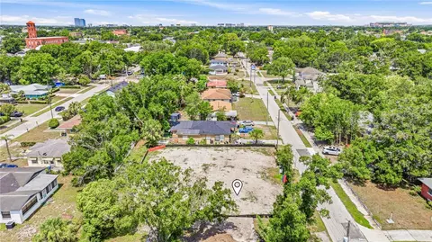 View/Area - 1710 W Saint Conrad St, Tampa, FL 33607 photo 6 of 8