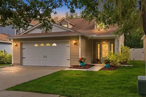 5805 Meadowpark Pl, Lithia, FL 33547