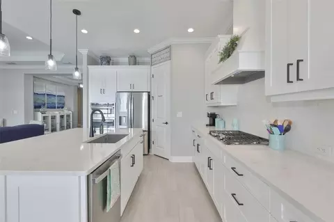 Kitchen - 14264 Skipping Stone Loop, Parrish, FL 34219 photo 2 of 6