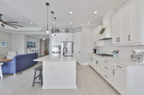 Kitchen - 14264 Skipping Stone Loop, Parrish, FL 34219 photo 1 of 6