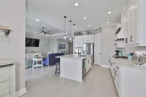 Kitchen - 14264 Skipping Stone Loop, Parrish, FL 34219 photo 6 of 6