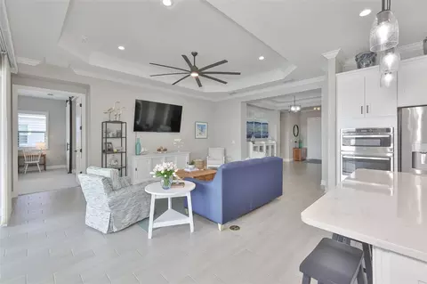Living - 14264 Skipping Stone Loop, Parrish, FL 34219 photo 2 of 6