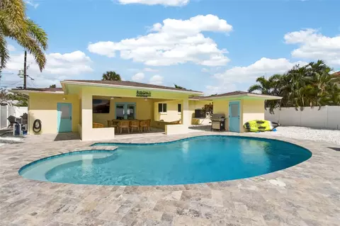517 39th Ave, Saint Pete Beach, FL 33706