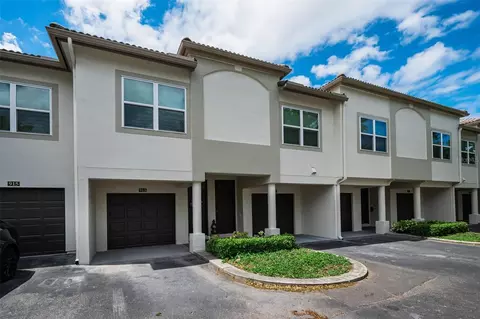 913 Normandy Trace Rd #913, Tampa, FL 33602