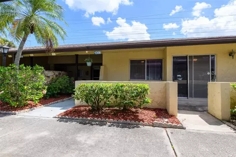 1308 13th Cir SE, Largo, FL 33771