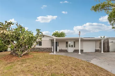 4711 Beacon Hill Dr, New Port Richey, FL 34652