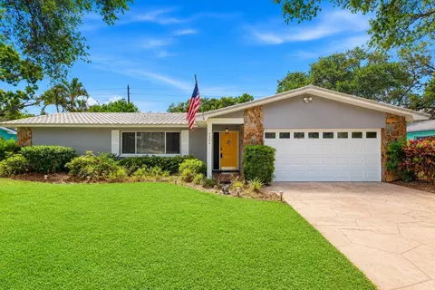 1904 Granada Ct, Clearwater, FL 33764
