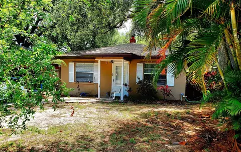 411 7th Ave NE, Largo, FL 33770