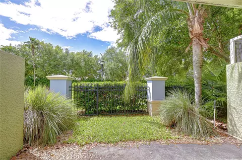 Exterior - 10983 Winter Crest Dr, Riverview, FL 33569 photo 3 of 8
