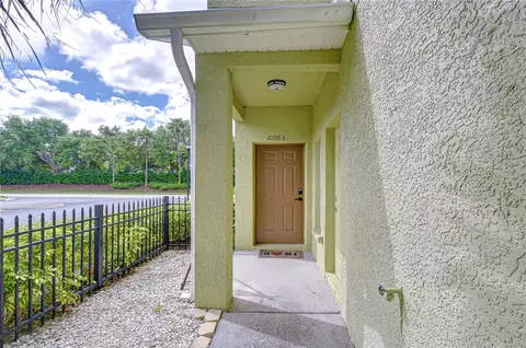 Exterior - 10983 Winter Crest Dr, Riverview, FL 33569 photo 5 of 8
