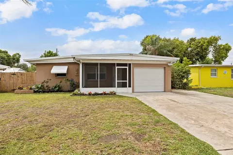 10356 111th Ave, Largo, FL 33773
