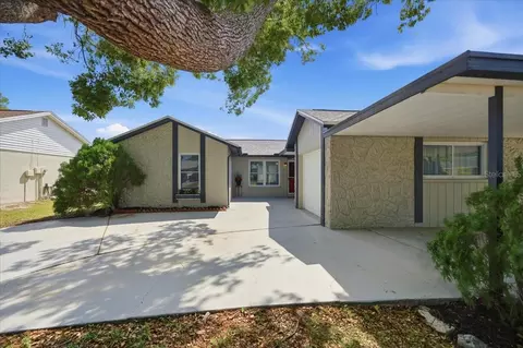 3142 Loomis Dr, New Port Richey, FL 34655