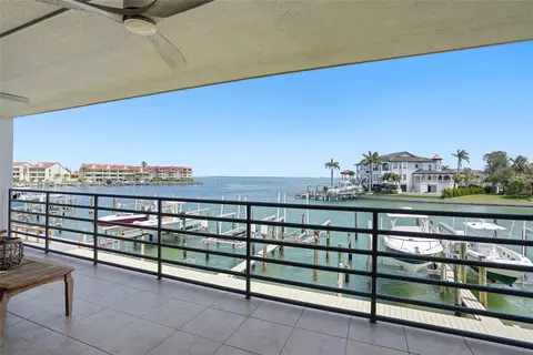 363 Pinellas Bayway S #29, Tierra Verde, FL 33715