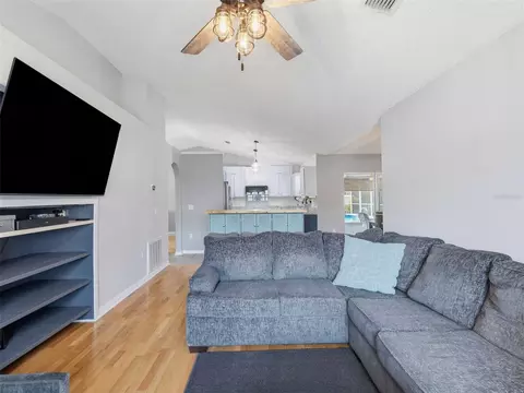 Living - 13389 Brewster Rd, Spring Hill, FL 34609 photo 2 of 3