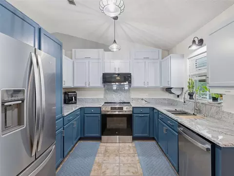 Kitchen - 13389 Brewster Rd, Spring Hill, FL 34609 photo 1 of 7
