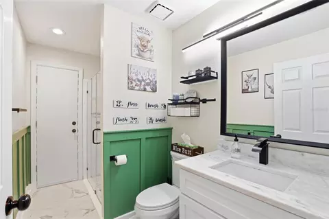 Bath - 10434 Nightengale Dr, Riverview, FL 33569 photo 5 of 6