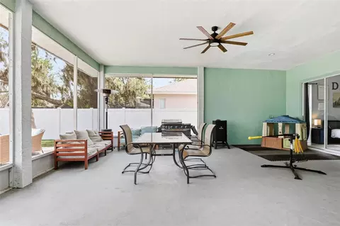 Exterior - 10434 Nightengale Dr, Riverview, FL 33569 photo 5 of 10