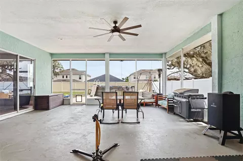 Exterior - 10434 Nightengale Dr, Riverview, FL 33569 photo 6 of 10