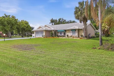 35103 Riverside Ct, Leesburg, FL 34788