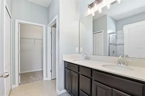 Entry Way - 11218 Spring Point Cir, Riverview, FL 33579 photo 4 of 6