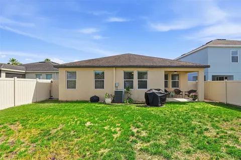 Exterior - 11218 Spring Point Cir, Riverview, FL 33579 photo 4 of 5
