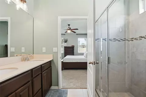 Entry Way - 11218 Spring Point Cir, Riverview, FL 33579 photo 5 of 6