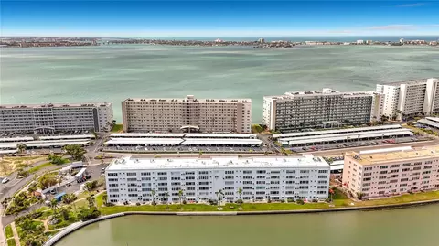 5925 Shore Blvd S #611, Gulfport, FL 33707