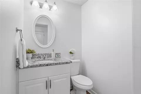 Bath - 12212 Wildbrook Dr, Riverview, FL 33569 photo 1 of 4