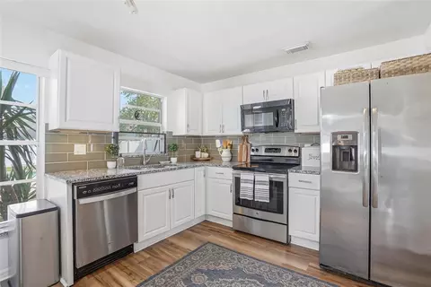 Kitchen - 12212 Wildbrook Dr, Riverview, FL 33569 photo 3 of 7
