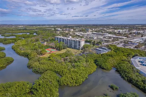 5400 Park St N #505, Saint Petersburg, FL 33709