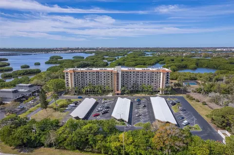 5400 Park St N #505, Saint Petersburg, FL 33709