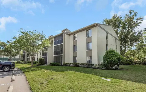 3166 Lake Pine Way S #H1, Tarpon Springs, FL 34688