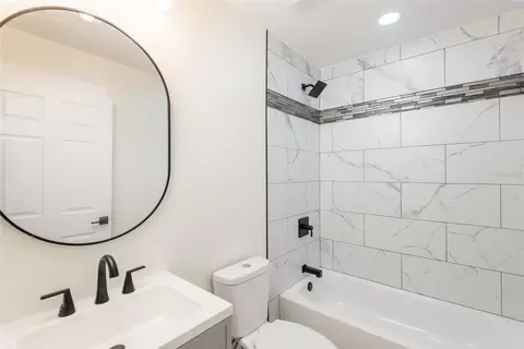 Bath - 8812 Dyer Rd, Riverview, FL 33578 photo 1 of 5