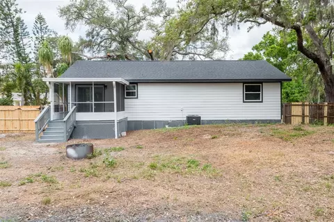 Exterior - 8812 Dyer Rd, Riverview, FL 33578 photo 5 of 10