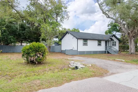 8812 Dyer Rd, Riverview, FL 33578