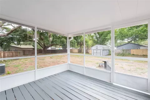 Exterior - 8812 Dyer Rd, Riverview, FL 33578 photo 2 of 10