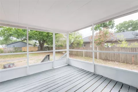 Exterior - 8812 Dyer Rd, Riverview, FL 33578 photo 3 of 10