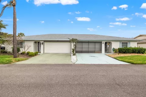 2115 N Halcyon Dr, Sun City Center, FL 33573