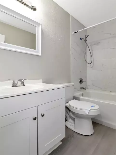 Bath - 1211 62nd Ave E, Bradenton, FL 34203 photo 15 of 15
