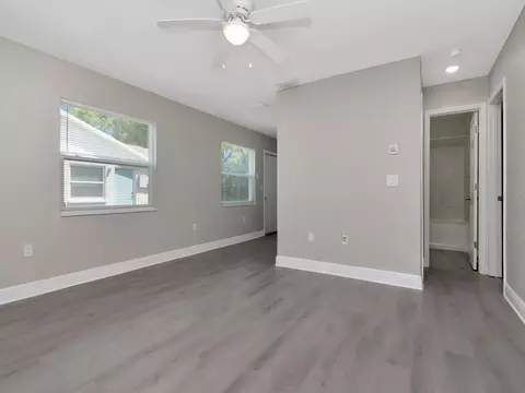 Bedroom - 1211 62nd Ave E, Bradenton, FL 34203 photo 15 of 27
