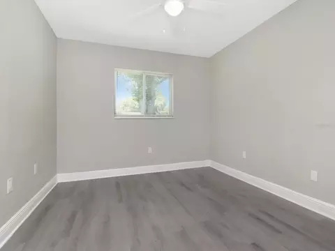 Bedroom - 1211 62nd Ave E, Bradenton, FL 34203 photo 23 of 27