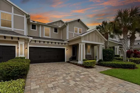 603 Ozona Village Dr, Palm Harbor, FL 34683