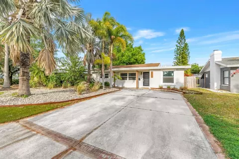 9045 3rd St N, Saint Petersburg, FL 33702
