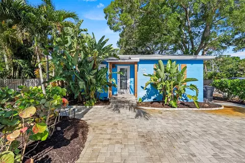 2657 44th St S, Gulfport, FL 33711